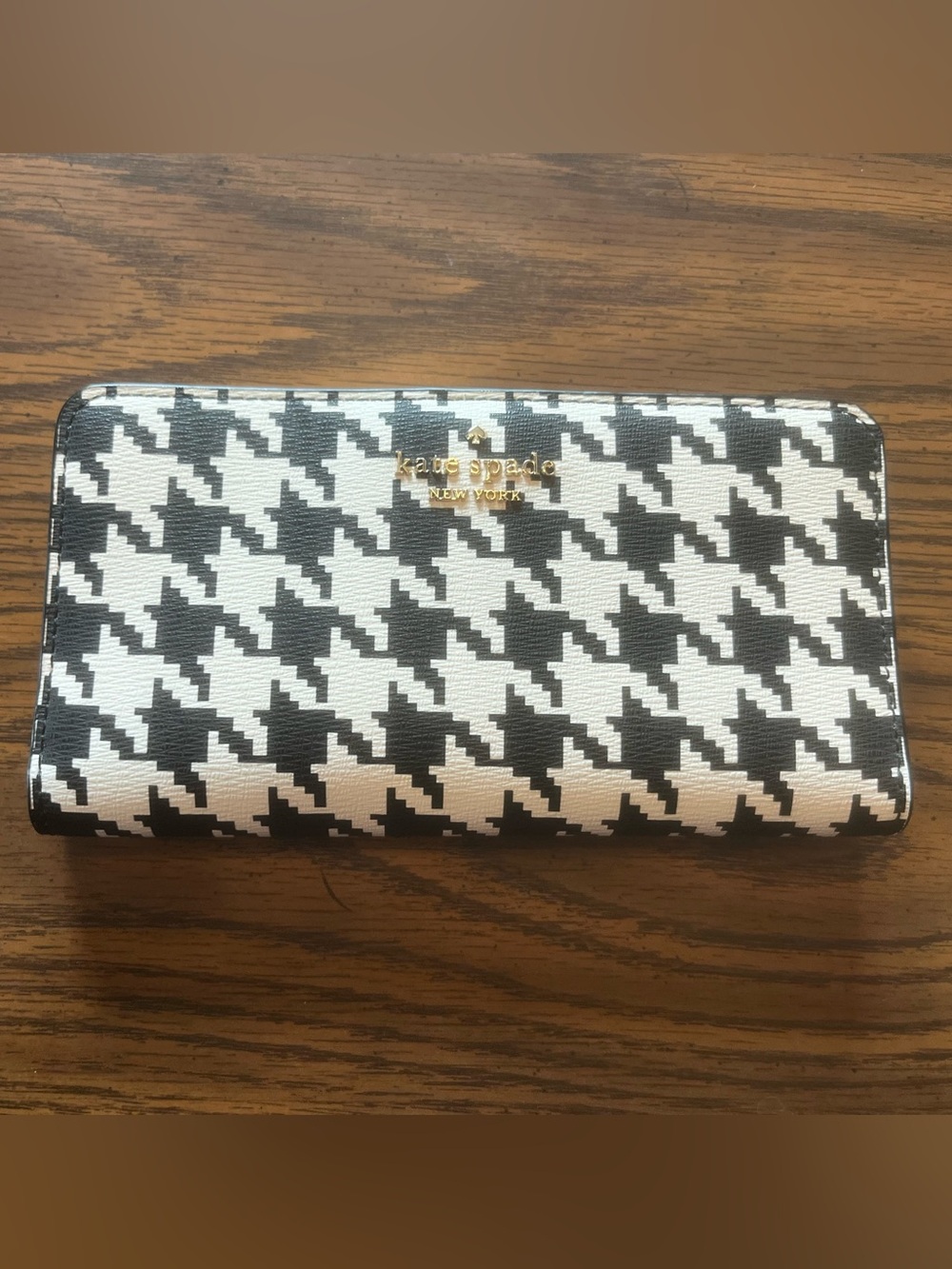 NWT Kate Spade Darcy Black and White Houndstooth Print Long Slim Bifold Wallet